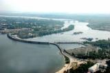 Поміж крапельками