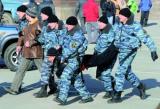 Центр проти Далекого Сходу