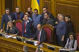 Політики і воєнний стан: страхи й інтереси
