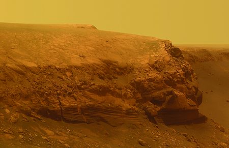 Подібність марсіанських пейзажів до Землі завжди породжувала думку про існування життя на Марсі